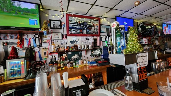 Nick's Bar & Grille by null