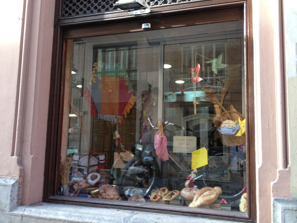 FORN DE LOURDES Updated September 2024 10 Photos Carrer dels