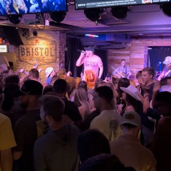 Bristol Republic - Live music on Saturday nights! - Bars Near Me - Columbus, Ohio