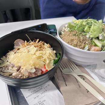 honeygrow - Salad Near Me - Hamilton Township, New Jersey honeygrow - Salad Near Me - Hamilton Township, New Jersey