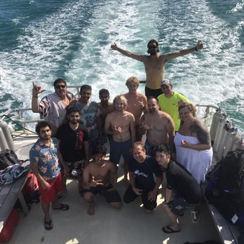 Island Divers - Scuba Diving Near Me - Honolulu, Hawaii
