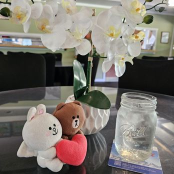 E Ohi Restaurant - Fresh glass of water - Breakfast & Brunch Near Me - Honolulu, Hawaii