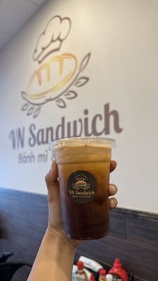 VN Sandwich by null