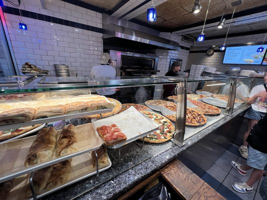 Carve: Unique Sandwiches & Pizza by null