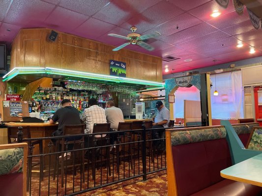 5 Hermanos Restaurant by null