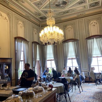 Dolmabahçe Sarayı - One of the cafés - Landmarks & Historical Buildings Near Me - Istanbul, 34