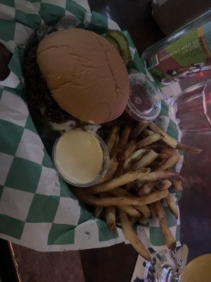 BOTTLE BAR EAST by null