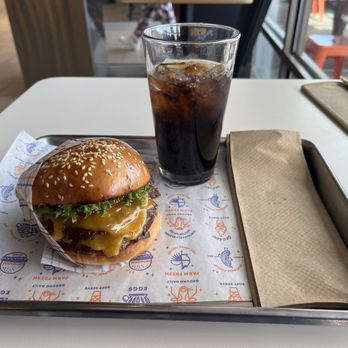 Super Duper Burgers - Burgers Near Me - Daly City, California Super Duper Burgers - Burgers Near Me - Daly City, California