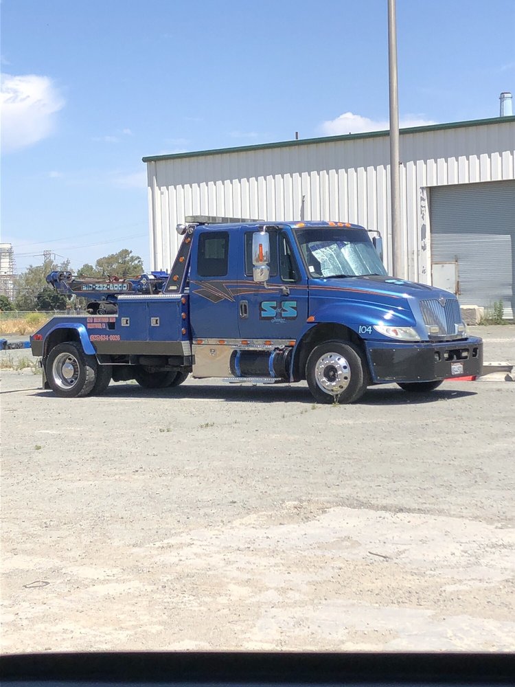 S & S TOWING TRUCKING SERVICE Updated August 2024 Brentwood