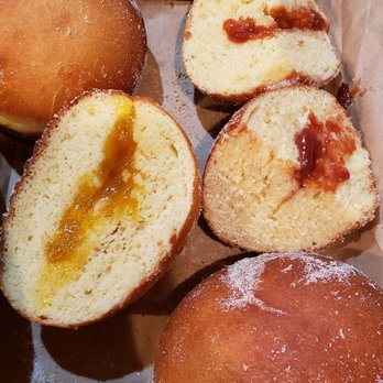 Bob's Donuts - Malasadas. Barely any filling. Not very tasty. - Donuts Near Me - San Francisco, California
