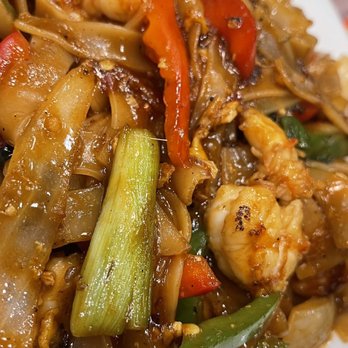 Lucky Street - Drunkin Noodles with shrimp - Sushi Bars Near Me - Plymouth, Minnesota Lucky Street - Drunkin Noodles with shrimp - Sushi Bars Near Me - Plymouth, Minnesota