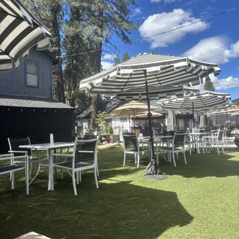 The Elegant Farmer - Outdoor seating - Home Decor Near Me - Chester, California