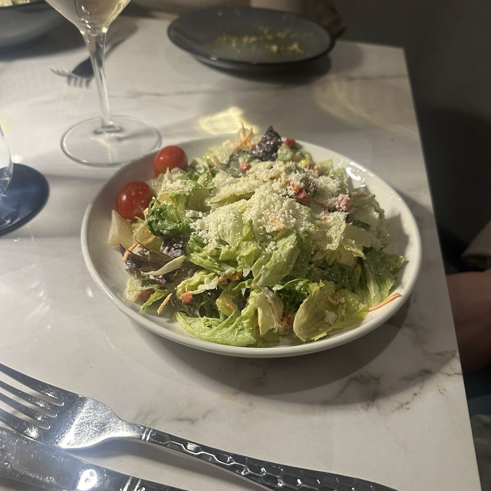 Bartolino's Twin Oaks - Dinner Salad - Italian Near Me - Manchester, Missouri Bartolino's Twin Oaks - Dinner Salad - Italian Near Me - Manchester, Missouri