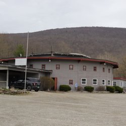 The Roundhouse Bar & Grill