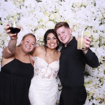 CaptureME Photo Booth - Photo Booth Rentals Near Me - Windsor, Colorado