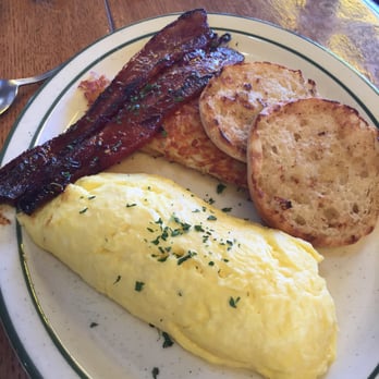 Fred's Coffee Shop - Scrambled eggs and millionaires bacon - Coffee & Tea Near Me - Sausalito, California