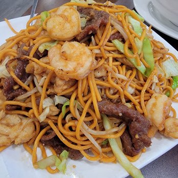 Golden Pheasant - Three ingredient chow mein. I added a healthy amount of chili oil. Very tasty. - Chinese Near Me - Torrance, California Golden Pheasant - Three ingredient chow mein. I added a healthy amount of chili oil. Very tasty. - Chinese Near Me - Torrance, California