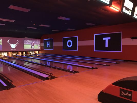 Bowlero Commack by null