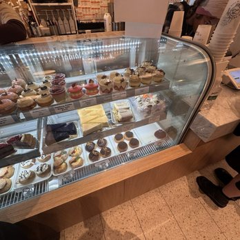 Light on the Sugar - Bakeries Near Me - Winter Park, Florida