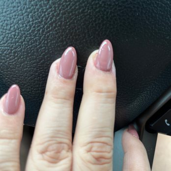 Bellagio Nails & Spa - Bumps on nail. - Nail Salons Near Me - Houston, Texas