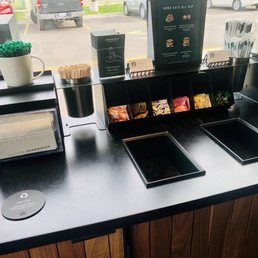 Love how clean the prep area is- no half/half splashes, sugar, trash, etc :)