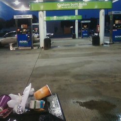 Royal Farms Store - Yea, the worst thing that ever came to the Eastern Shore.