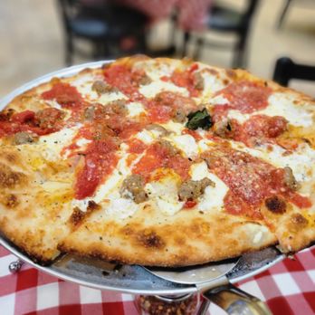 Grimaldi's Pizzeria - Pizza pepperoni sausage ricotta - Desserts Near Me - Lewisville, Texas Grimaldi's Pizzeria - Pizza pepperoni sausage ricotta - Desserts Near Me - Lewisville, Texas