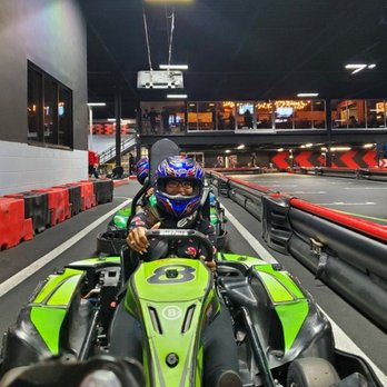 R1 Indoor Karting - Vroom vroom lol here we go - Feb. 2022 - Go Karts Near Me - Lincoln, Rhode Island