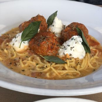 Ellie's - Italian Near Me - Long Beach, California