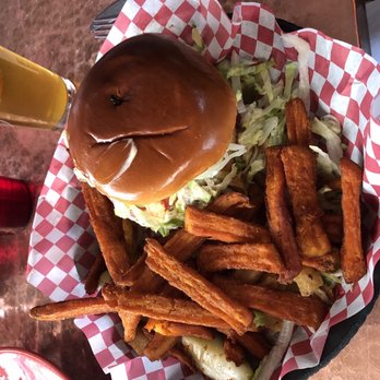 Oscar's Cafe - Garlic burger - Mexican Near Me - Springdale, Utah