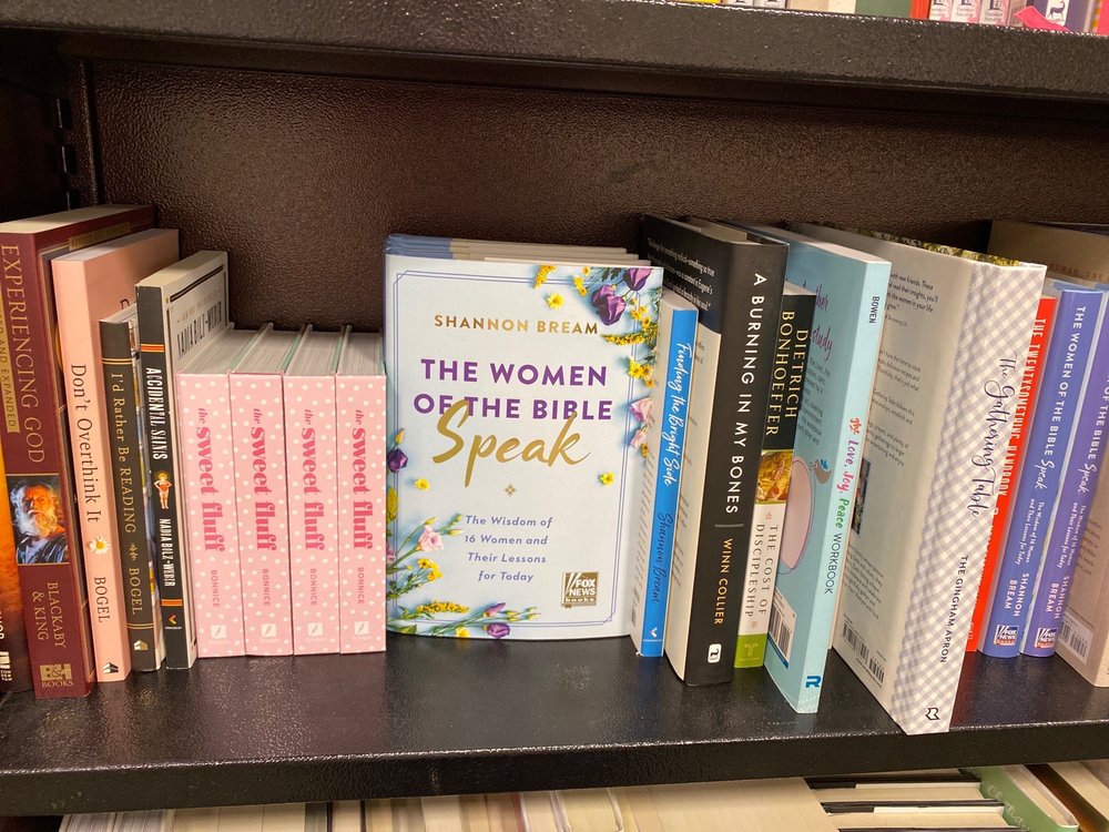 Photos of BARNES & NOBLE BOOKSELLERS Updated August 2024 21 Photos