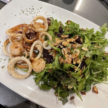 Cotto Pizza - Calamari and arugula salad - Pizza Near Me - Doral, Florida Cotto Pizza - Calamari and arugula salad - Pizza Near Me - Doral, Florida