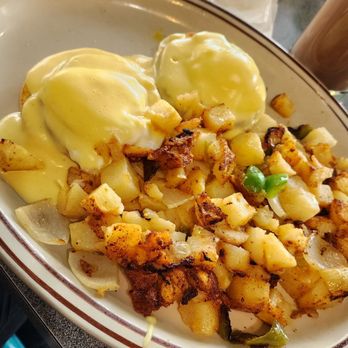 Peter's Cafe - American Near Me - Millbrae, California