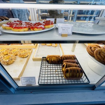 Paris Baguette - Pastries - Bakeries Near Me - Carlsbad, California Paris Baguette - Pastries - Bakeries Near Me - Carlsbad, California