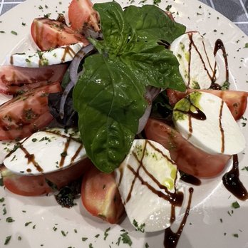 Side Door Cafe - HUGE Caprese Salad - excellent but too big for one person!  $$$ - New American Near Me - Gleneden Beach, Oregon