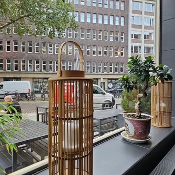 Herr Kwong - Chinese Near Me - Hamburg, HH Herr Kwong - Chinese Near Me - Hamburg, HH
