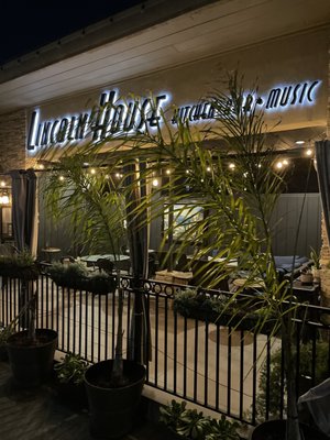 Lincoln House by null