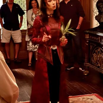 The Myrtles - Cassie explaining what oleander is. - Bed & Breakfast Near Me - Saint Francisville, Louisiana