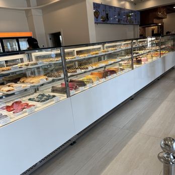 Baklovah Bakery - Pastry case - Desserts Near Me - San Antonio, Texas