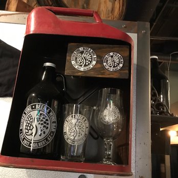 Divided Vine - Wine Bars Near Me - Gilbert, Arizona