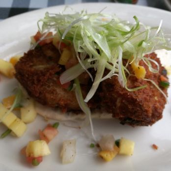 The Kettle - Crab Cakes - Diners Near Me - Manhattan Beach, California