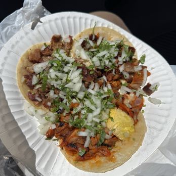 Leo's Tacos - Suadero, Carniats, Al Pastor Tacos - Tacos Near Me - San Francisco, California Leo's Tacos - Suadero, Carniats, Al Pastor Tacos - Tacos Near Me - San Francisco, California
