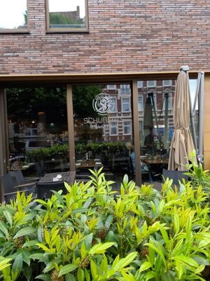 Schuberts Brasserie by null