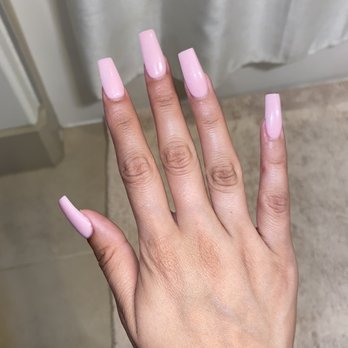 Gloss Nail Bar - baby pink - Nail Salons Near Me - Houston, Texas