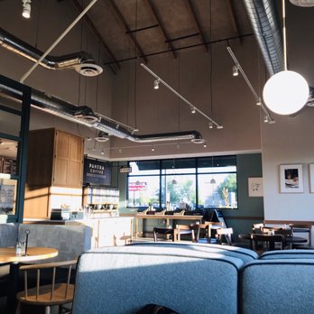 Panera Bread - Spacious interior with comfy seatings - Salad Near Me - Albany, Oregon