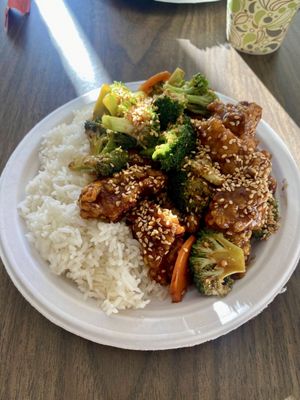 Banh's Cuisine by null