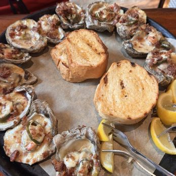 The Chimes East - Diablo oysters - Cajun/Creole Near Me - Baton Rouge, Louisiana