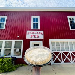 Portage Pie - Exterior of Portage Pie with my chocolate pie in hand!