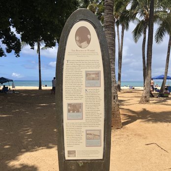 Waikiki Beach Walk - Shopping Centers Near Me - Honolulu, Hawaii Waikiki Beach Walk - Shopping Centers Near Me - Honolulu, Hawaii