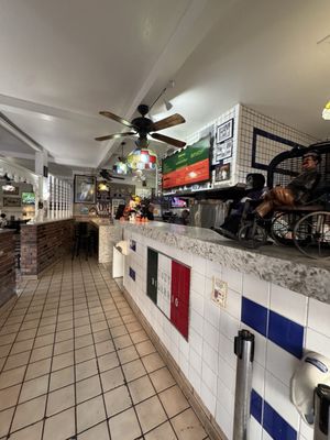 Tony Di Maggio’s Pizza by null